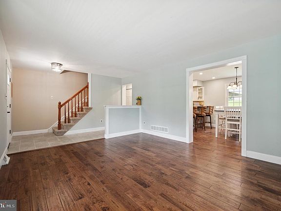 5th image of 125 Brakel Ln