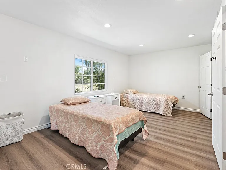 1949 W Williams St — Photo 12
