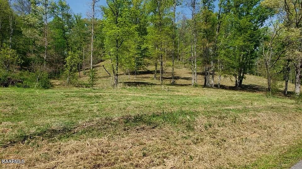 2nd image of Pinto Ridge Dr