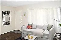 Sierra Madre Apartments — Photo 8