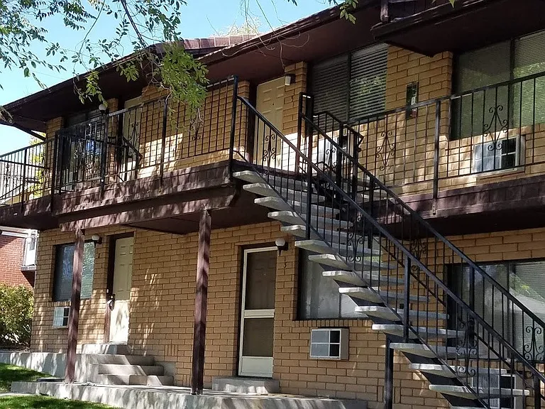 445 La Rue Ave — Photo 10