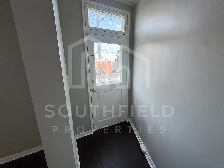 3735 Lovell Ave #1 — Photo 4