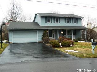 7761 Deerfield Rd, Liverpool, NY 13090