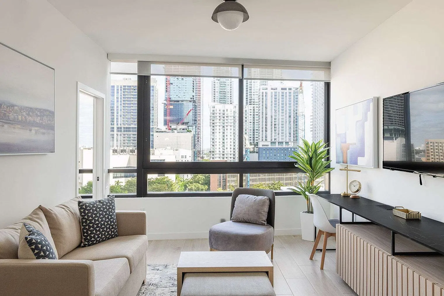 2 bed, 2.0 bath, 775 sqft, $11,889 — Photo 1