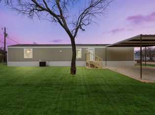 5717 Arkansas Trl, Granbury, TX 76048