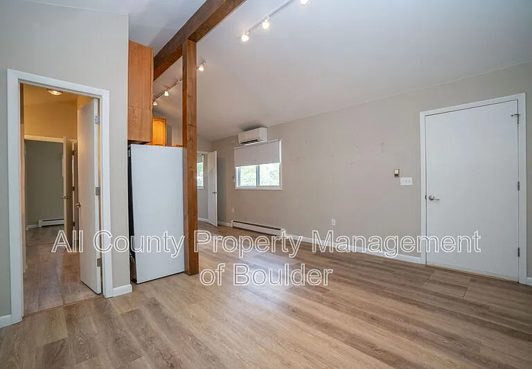 1045 Toedtli Dr — Photo 6