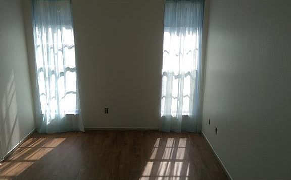 3rd image of 8713 Pineridge Dr #B
