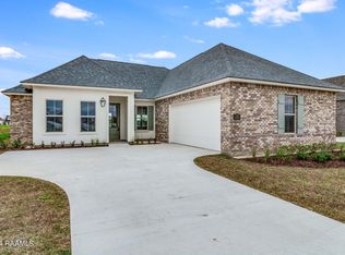 303 Canehaven Blvd, Youngsville, LA 70592