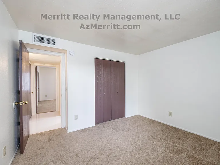 4407 E Edison St — Photo 11
