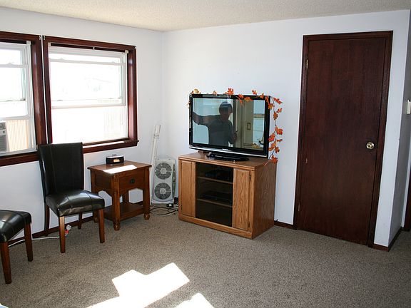 5th image of 7307 Bradburn Blvd APT C