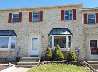 27 Lincoln Pl, Whitehall, PA 18052