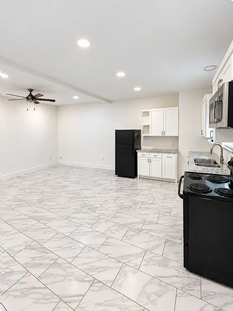 1 bed, 1.0 bath, 1025 sqft, $1,495 — Photo 1