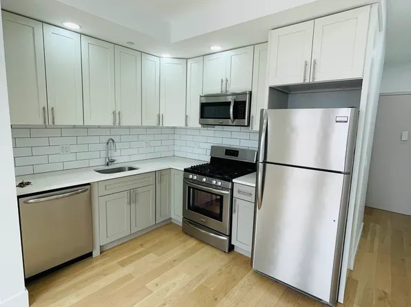 25-10 38th Avenue image 1 of 6