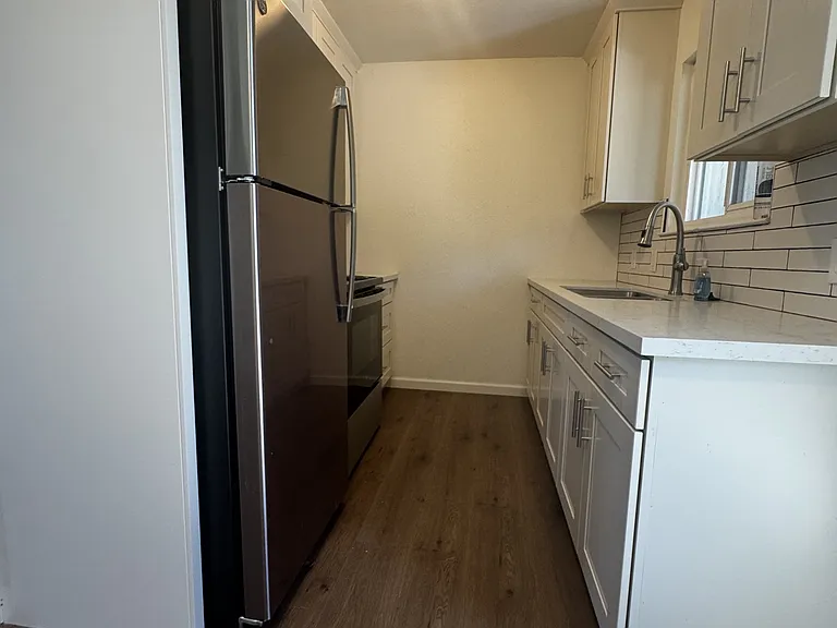 370 Bird St #370 — Photo 6
