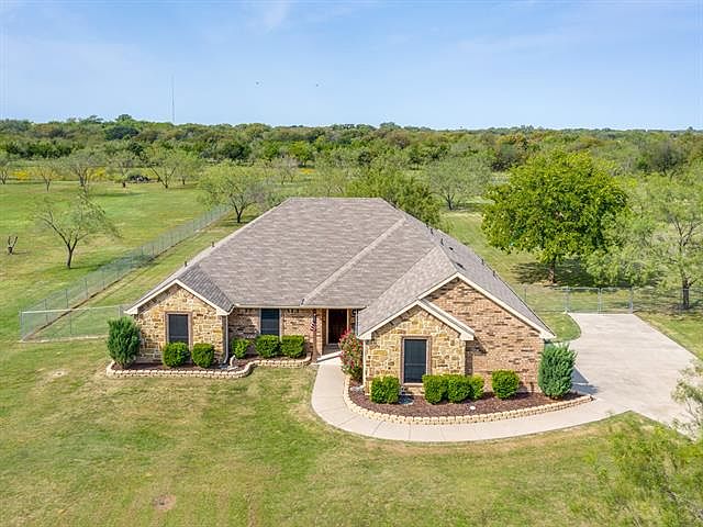1st image of 3676 County Road 2208