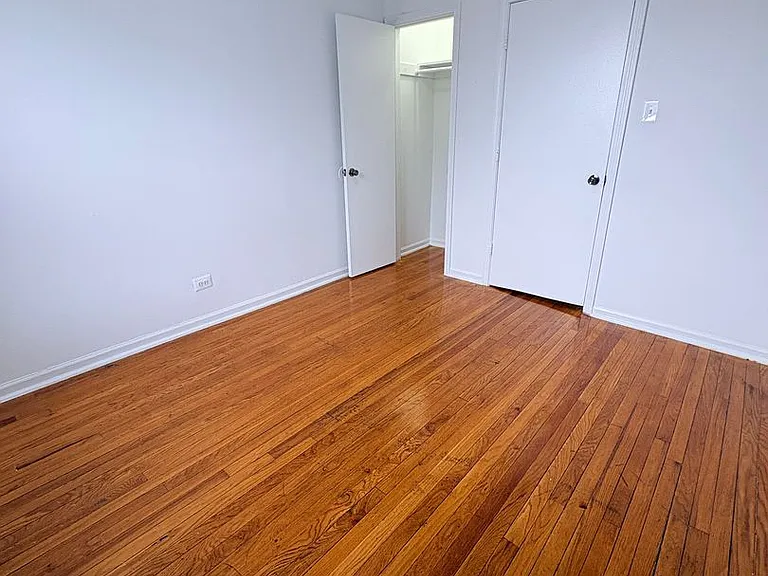 4945 W Monroe St — Photo 11