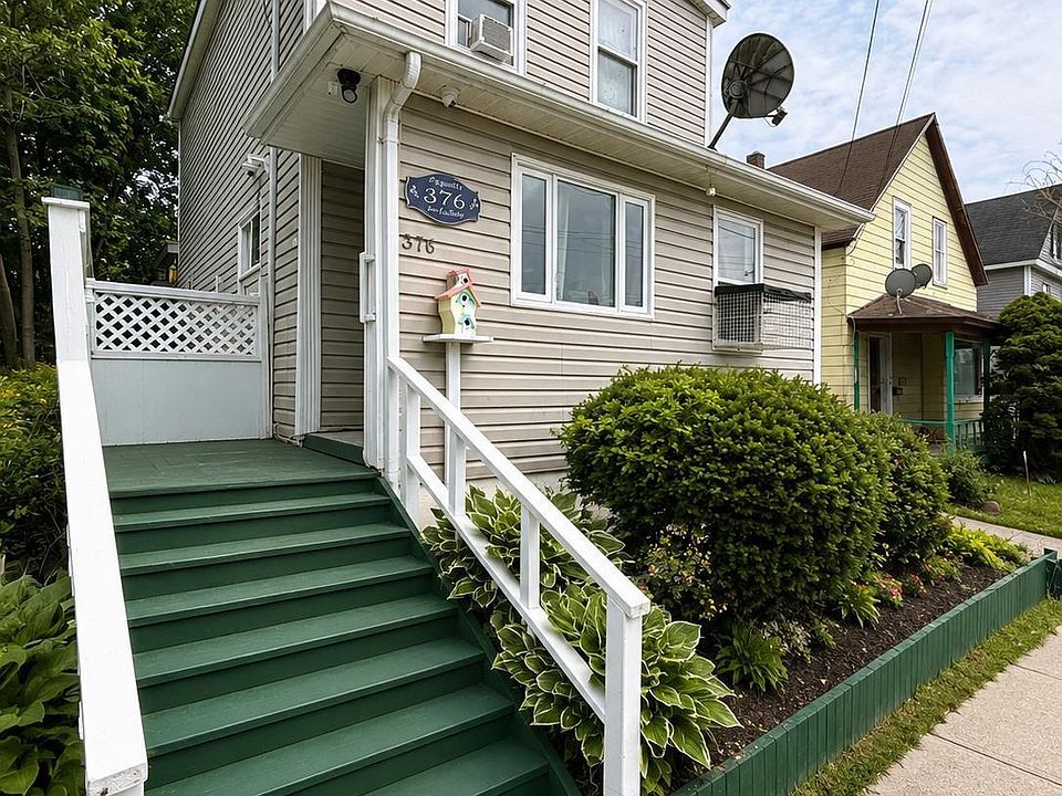 1st image of 376 Townsend St