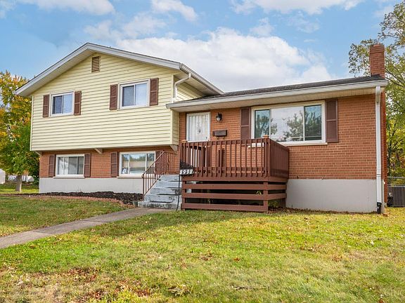 3rd image of 8998 Cherry Blossom Ln