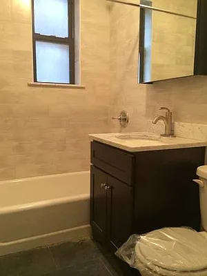 Rented by Realty 2000 Corp | media 41