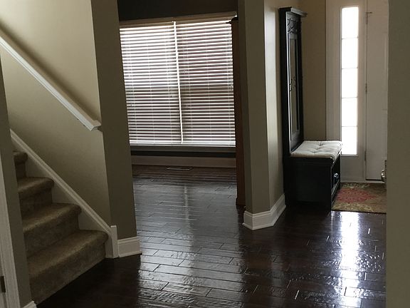 3rd image of 650 Nicole Dr