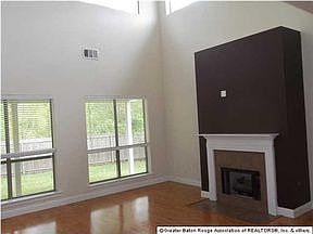 5th image of 22409 Balmoral Dr