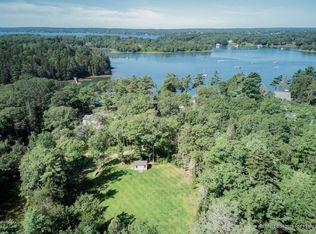 8 Wright Rd, Boothbay, ME 04537