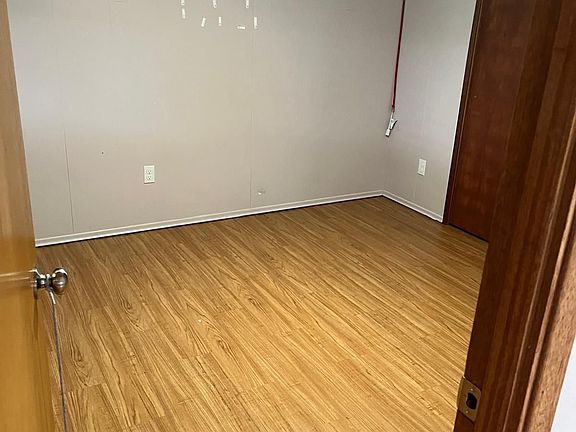 5th image of 6828 51st Ave NE #2
