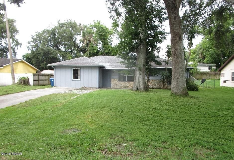 1st image of 105 Luna Cir