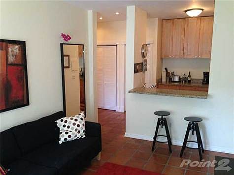 3rd image of 842 Meridian Ave APT 1A