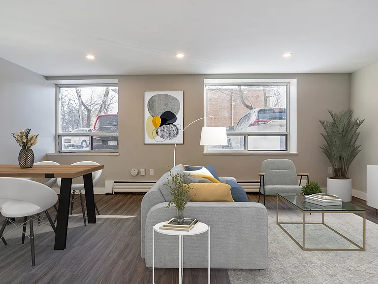 835 Roselawn Ave — Photo 4