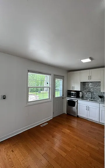 18341 W Lee Cir — Photo 3