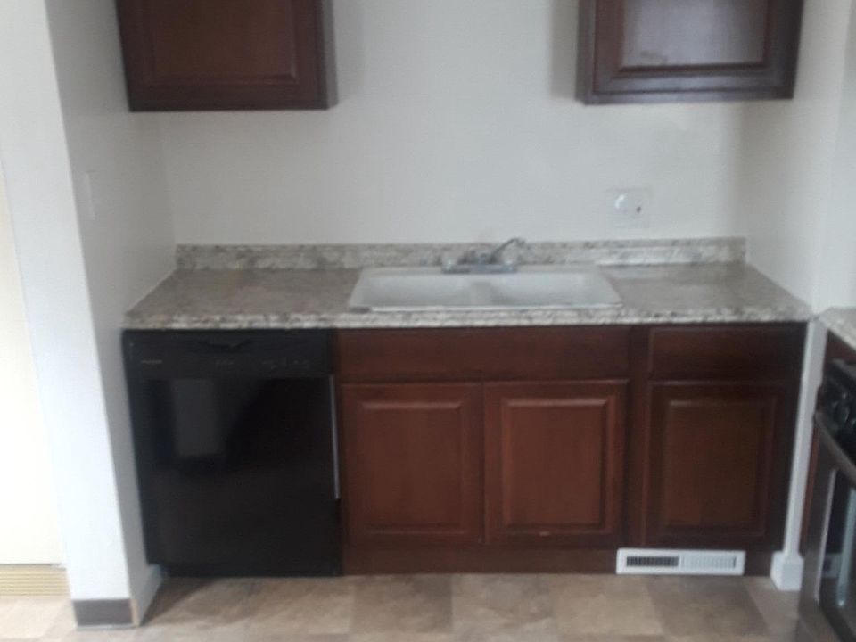 1st image of 312 Marion Dr