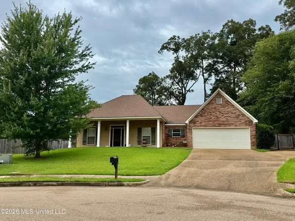 221 Moss Valley Dr, Brandon, MS 39042