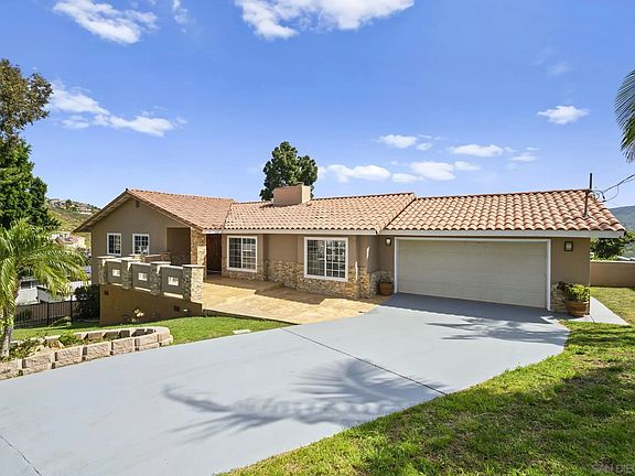 2nd image of 1405 Cuyamaca Ave