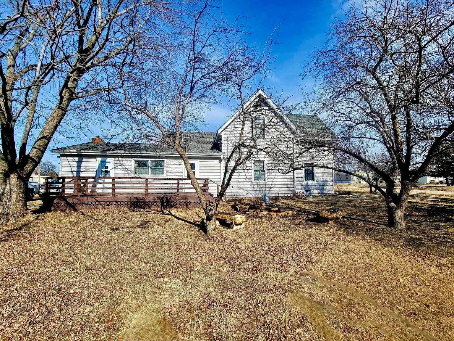1103 Locust St, Cawker City, KS 67430 MLS 11330543 Zillow