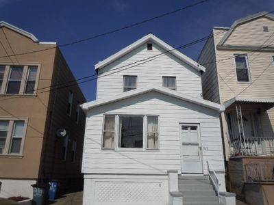308 Lembeck Ave, Jersey City, NJ, 07305