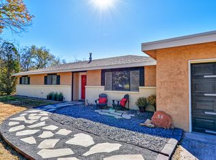 56 Sunflower Ln, Peralta, NM 87042