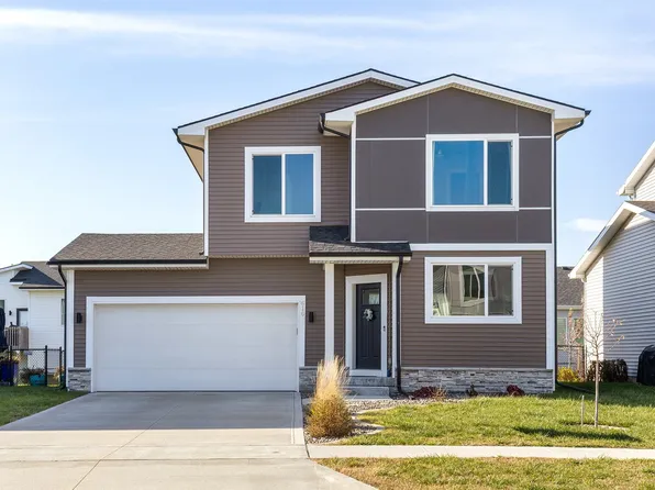 616 NE Pearl Dr, Ankeny, IA 50021
