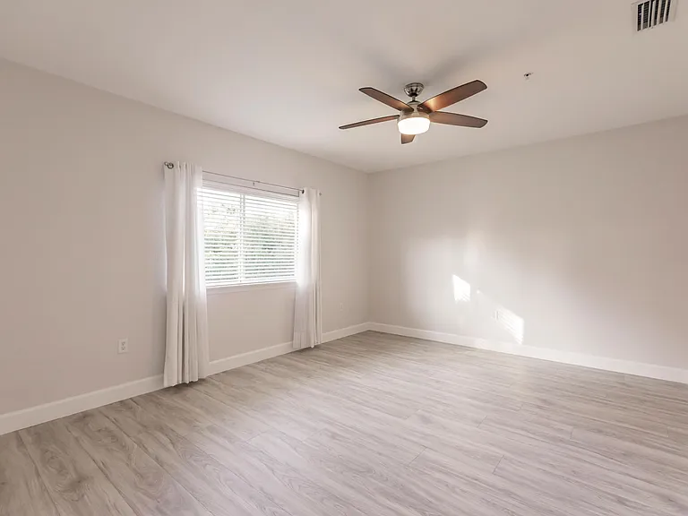 3952 Mediterranea Cir #414 — Photo 5