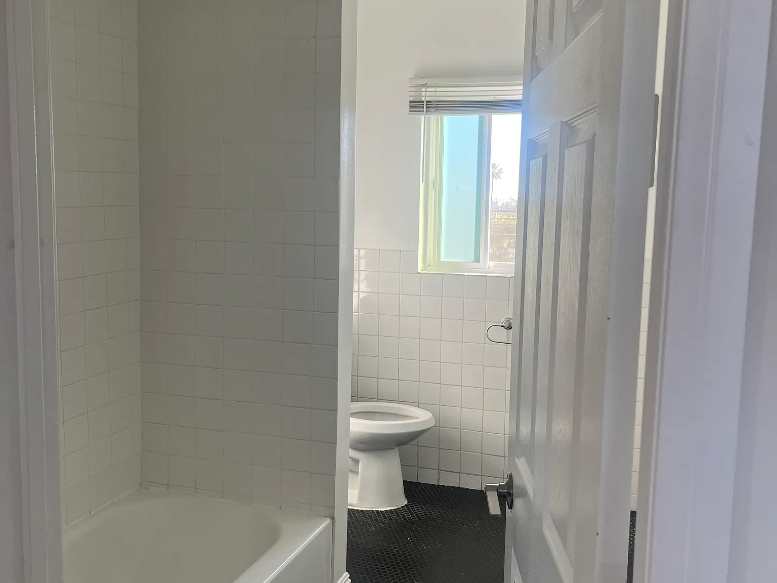 6412 Whittier Blvd — Photo 3