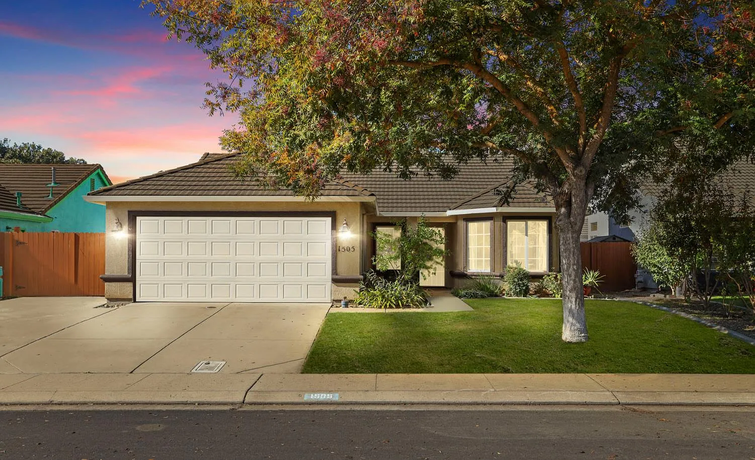1505 Dreyfus Ln photo 1