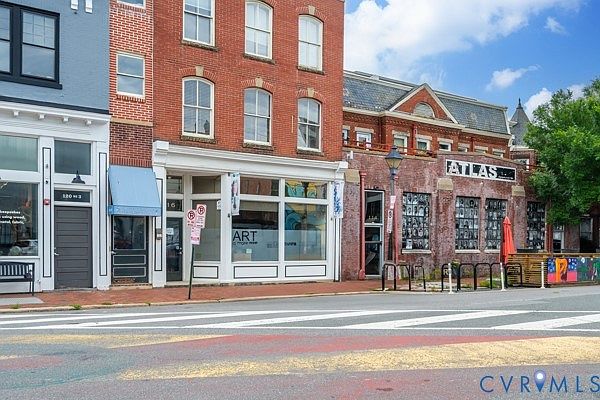 1st image of 110 W Marshall St #23