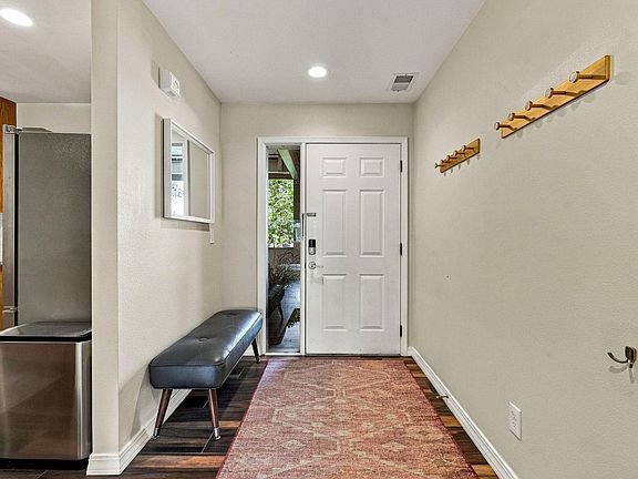 3rd image of 2946 Kalmia Ave #47
