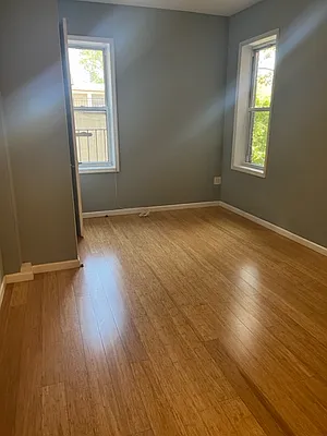 Rented by Alexander Bilu, LREB | media 8