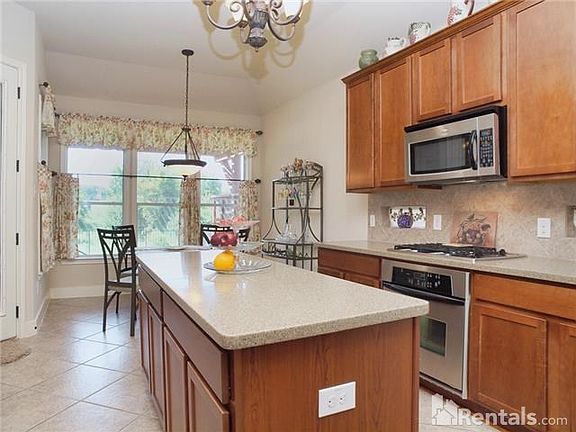 5th image of 3928 Harvey Penick Dr