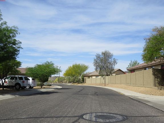 4th image of 39921 N Peale Ct