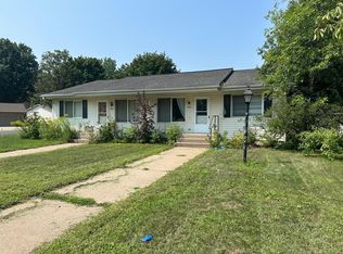 603/605 N Grove St, River Falls, WI 54022