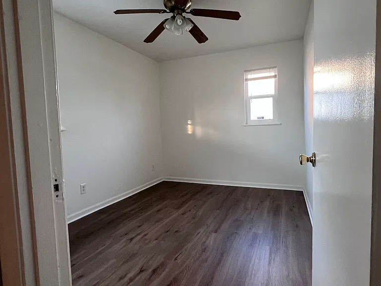 1122 W Oldfield St — Photo 8