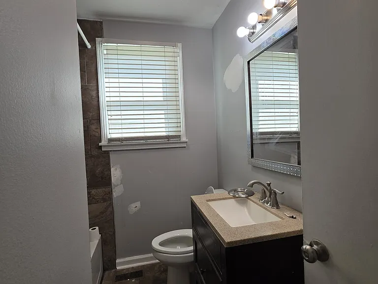5025 Madeline Dr — Photo 6