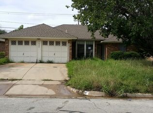 1424 Clarendon St, Fort Worth, TX 76134